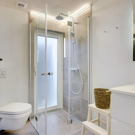 Gubbe - 500m From The Sea By Interhome