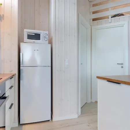 Сasa de vacaciones Gubbe - 500m From The Sea By Interhome *